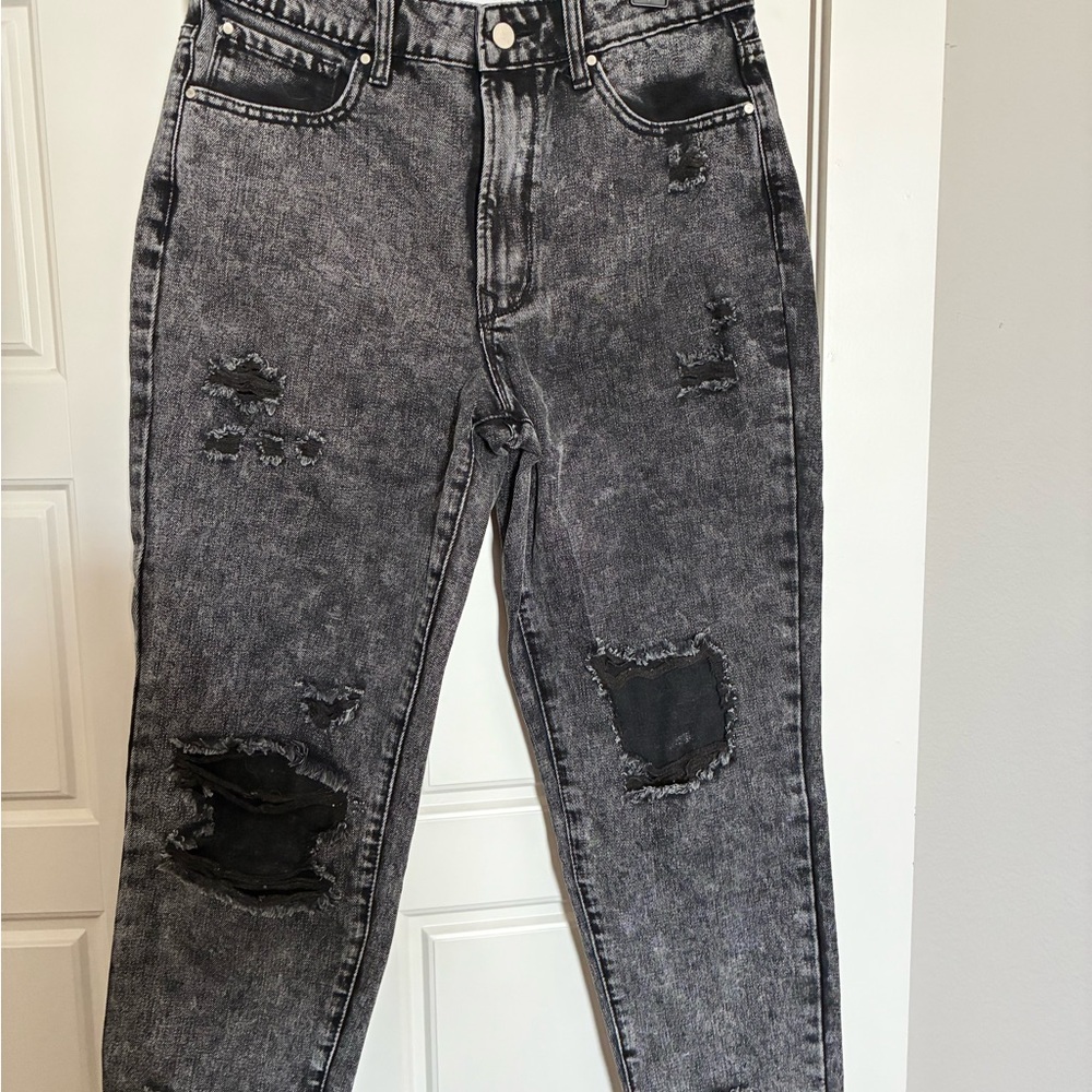 Petra 153 distress jeans